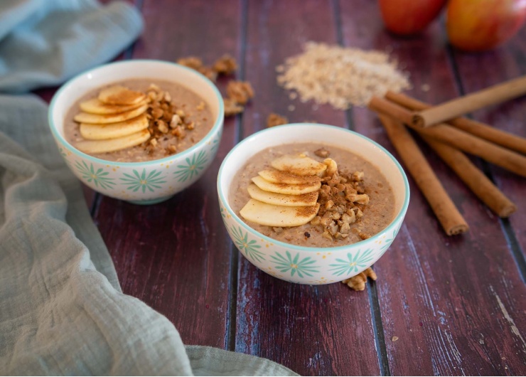 Porridge d’avoine à la pomme et à la cannelle - Vegan